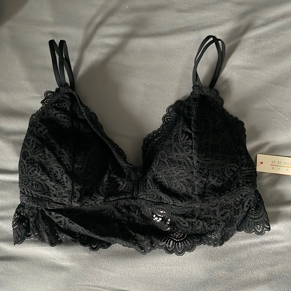 Colsie black bralette size L